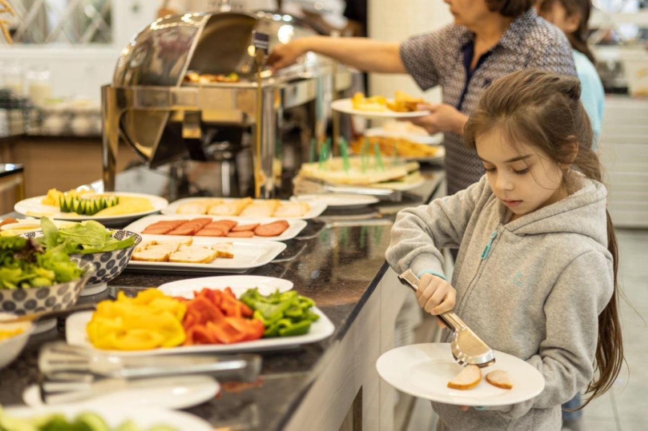 Navruz Hotel Tasjkent Eksteriør bilde